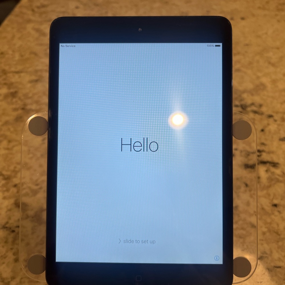 Apple iPad Mini - 1st Gen 16GB WiFi + Cellular